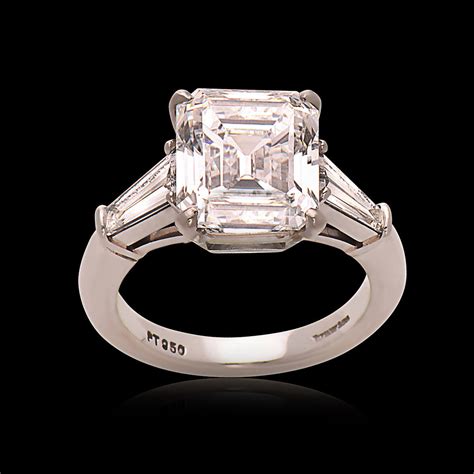 tiffany cut diamond engagement ring